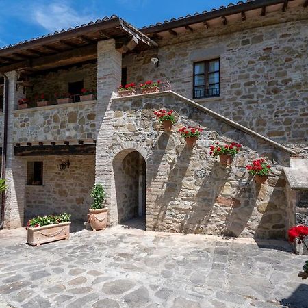פרוג'ה Agriturismo I Pietrini מראה חיצוני תמונה