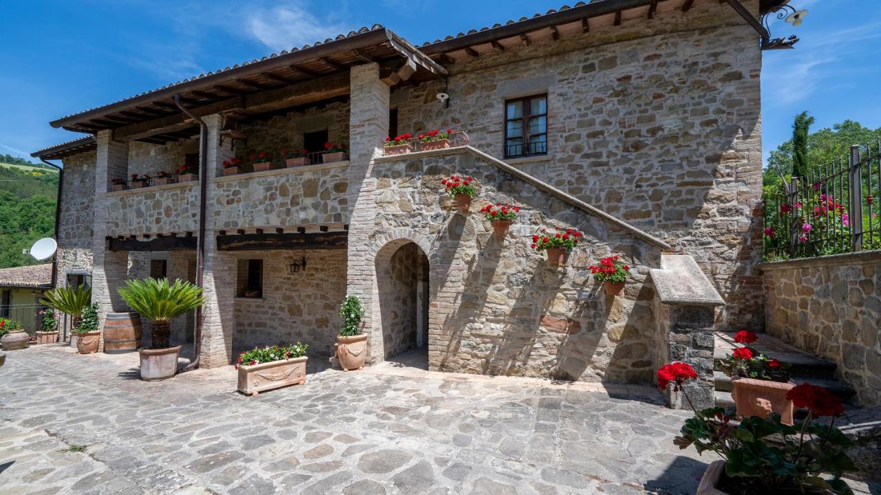 פרוג'ה Agriturismo I Pietrini מראה חיצוני תמונה