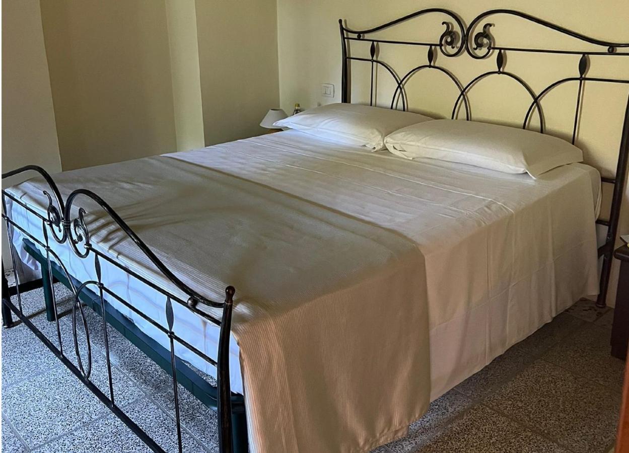 פרוג'ה Agriturismo I Pietrini מראה חיצוני תמונה